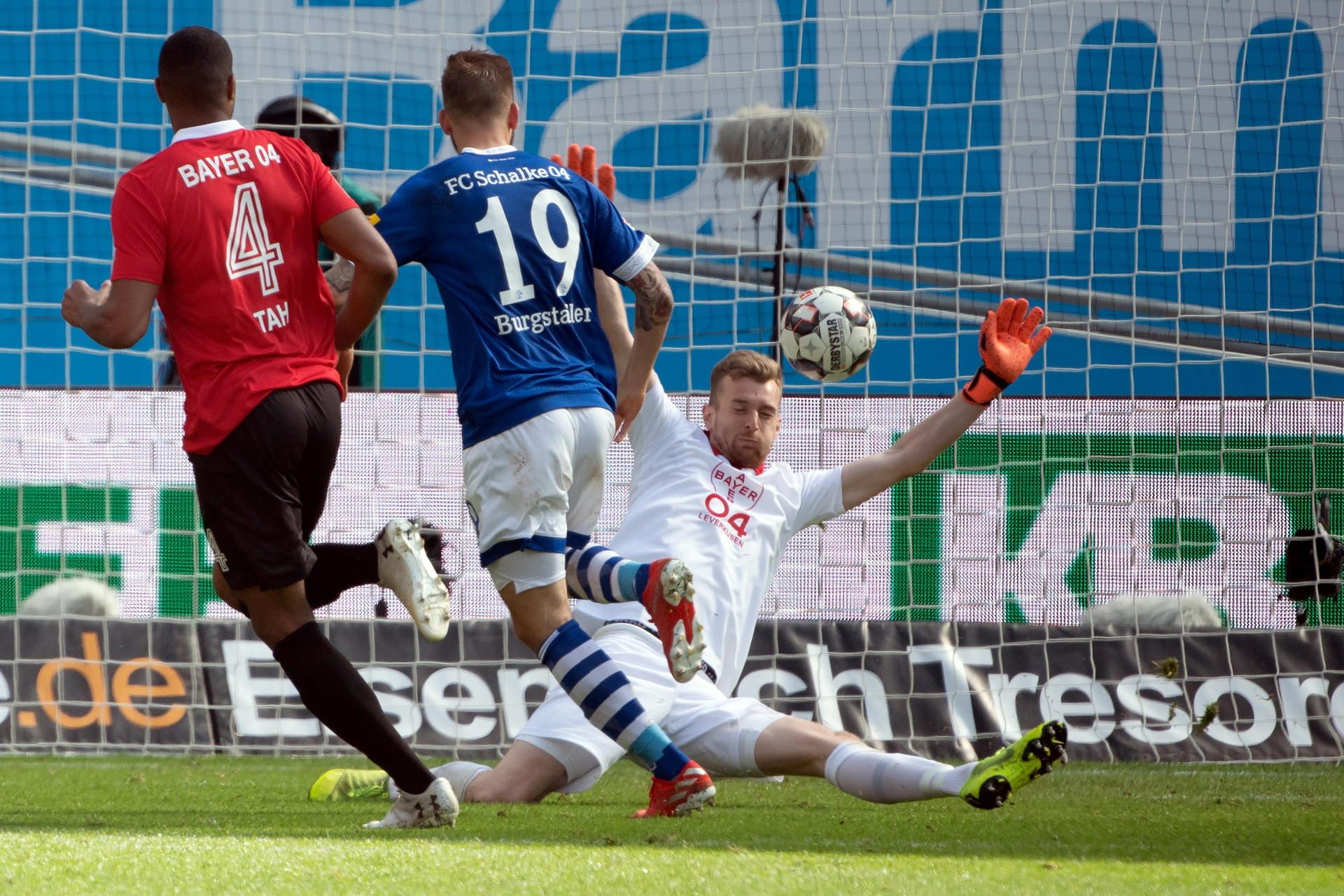 Gegentor Schalke Leverkusen