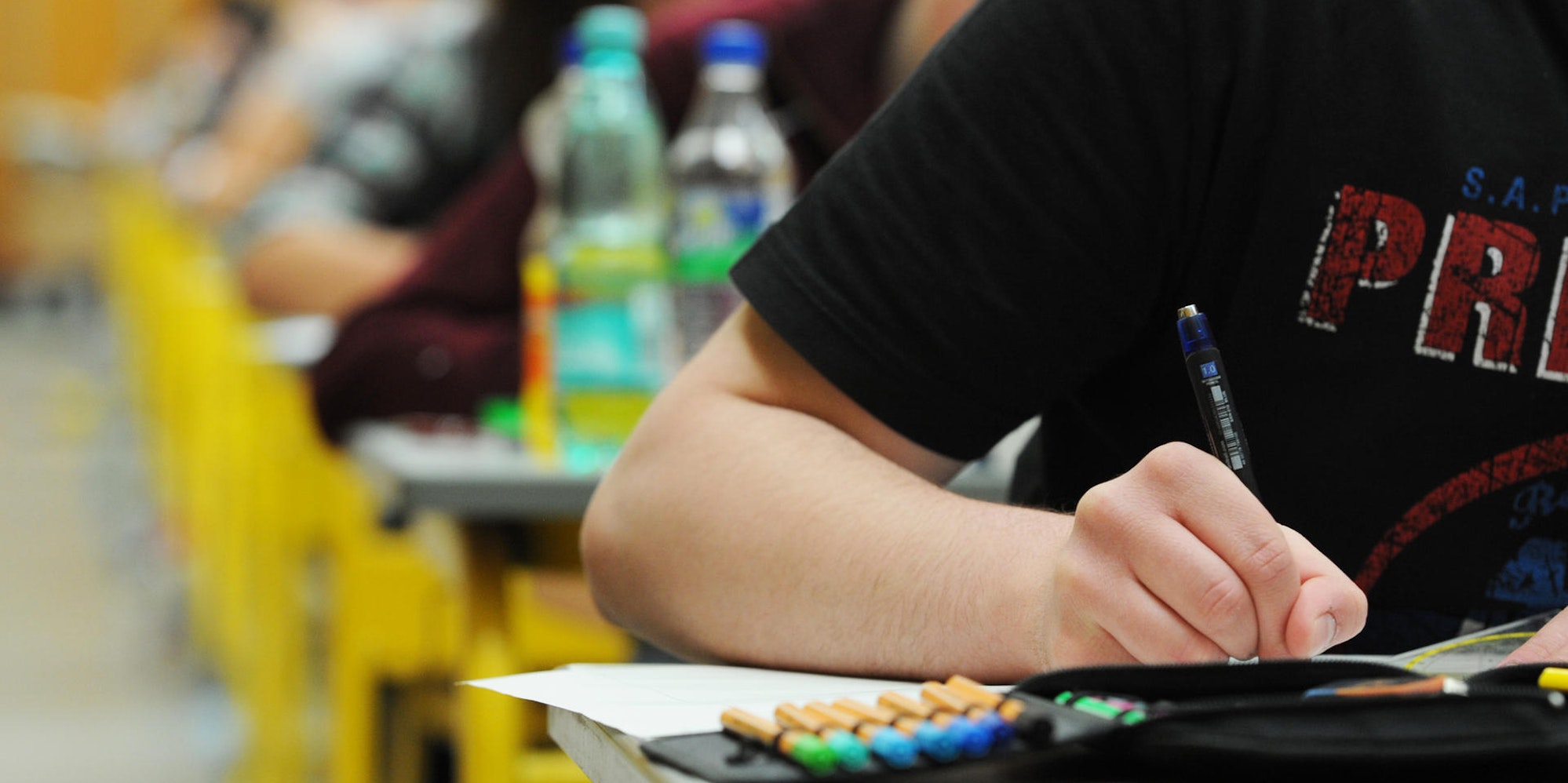 Abitur_Pruefung_64825951