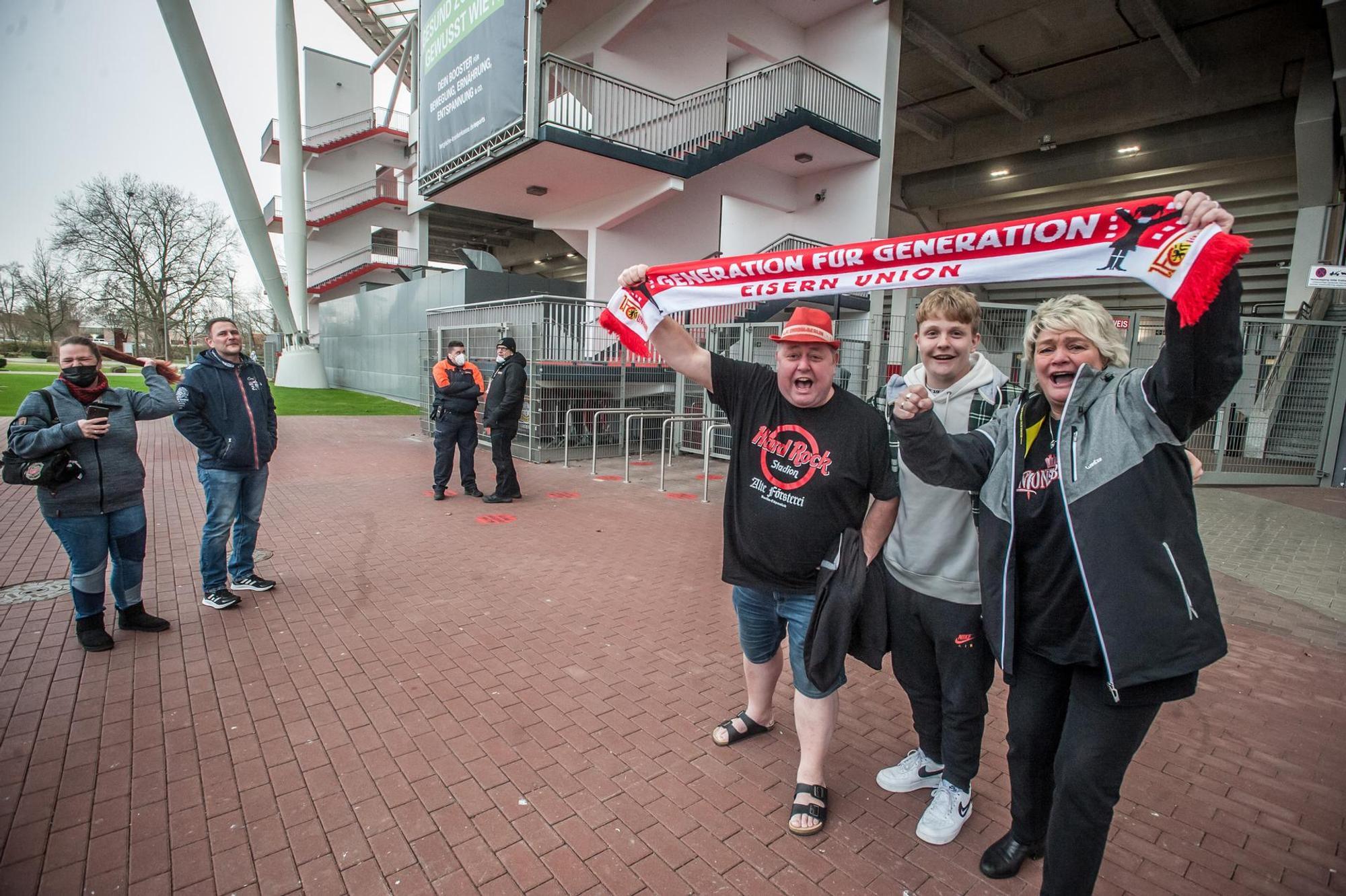 Geisterspiel Bayer 04 Union Berl_003