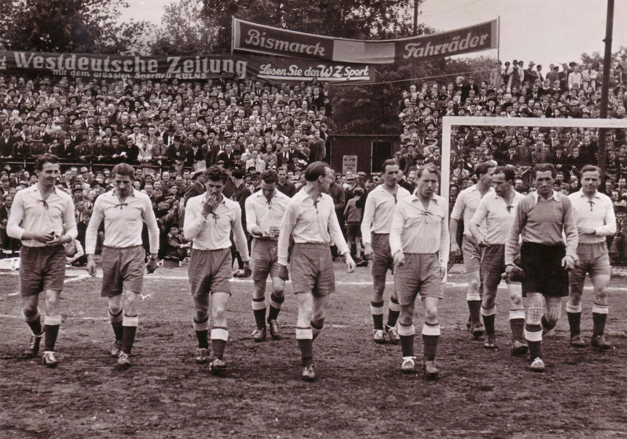 194849_Leverkusen_FC_3