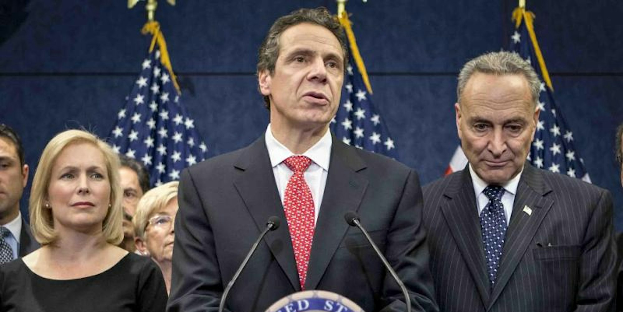 New York Governeur Andrew Cuomo wegen Belästigungsvorwürfen unter