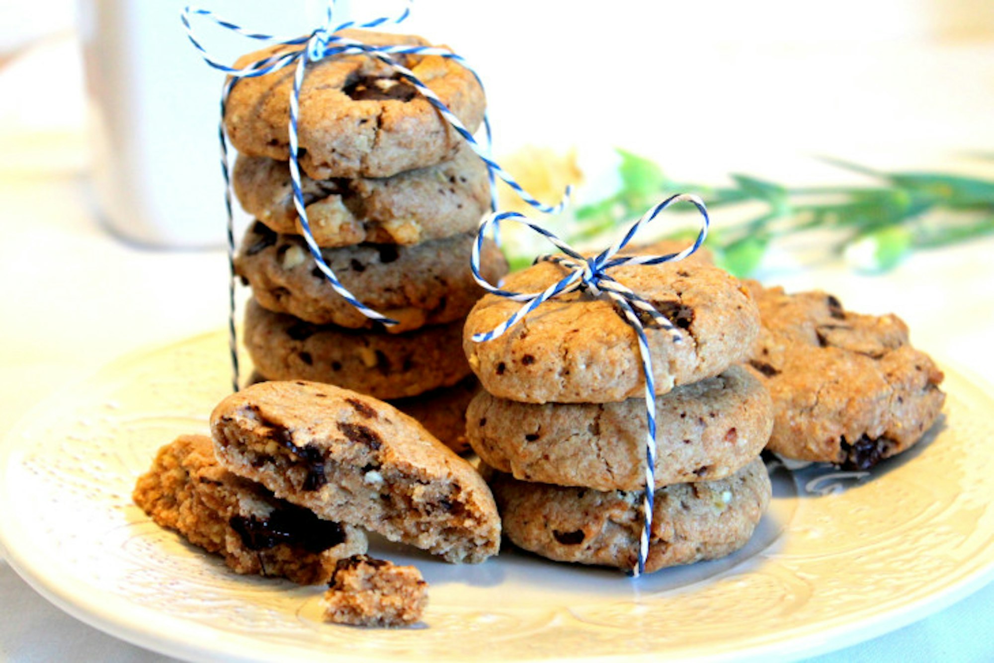 chocolate-chip-cookies