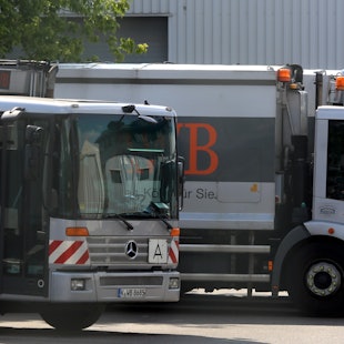 MDS-KSTA-2013-06-10-8477319.71-55389722