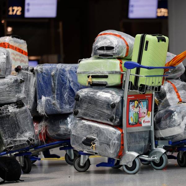 Koffer am Airport Düsseldorf