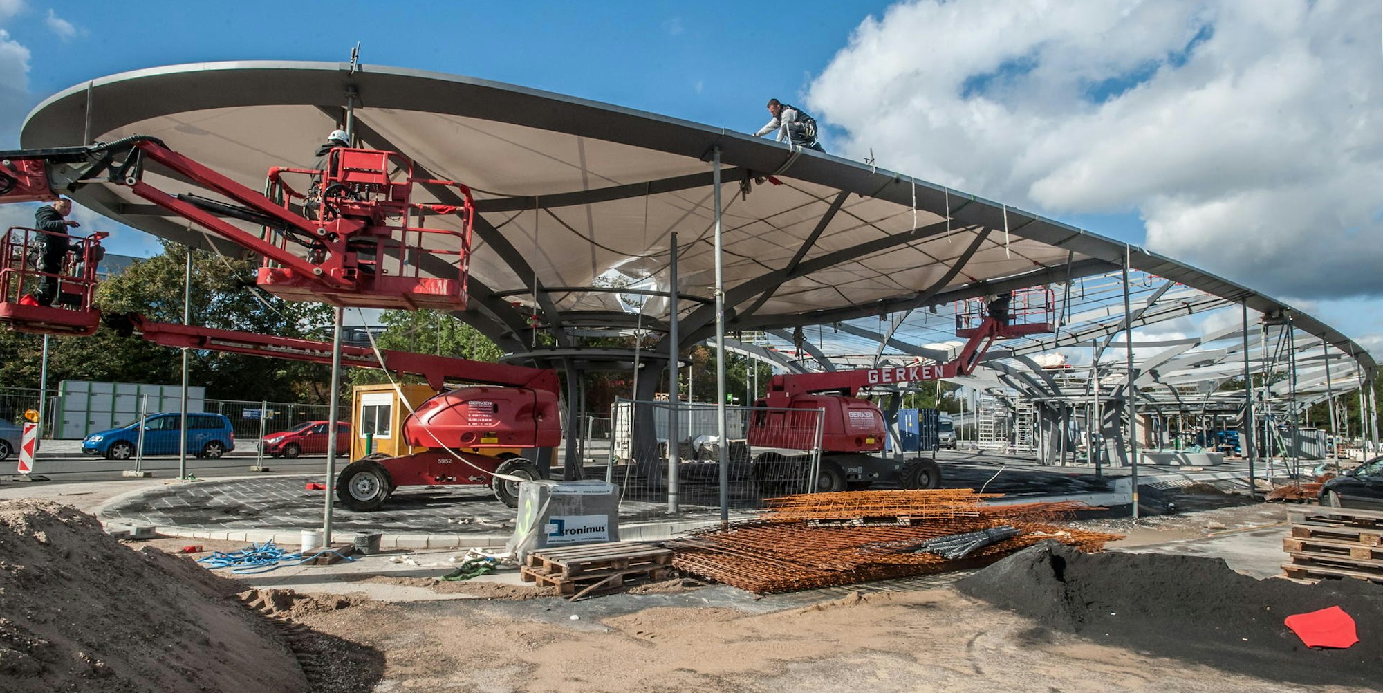 leverkusen-busbahnhof--ALF_7909