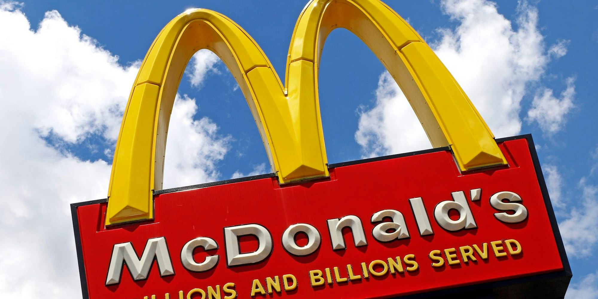 Schießerei vor McDonalds 020822