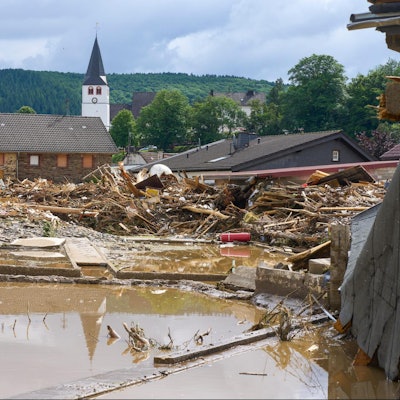 Schuld zerstört 150721