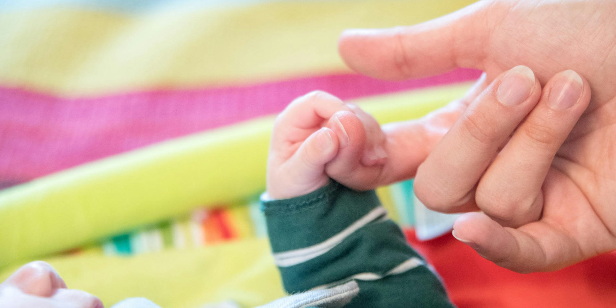 Pflegefamilie Pflegekind dpa