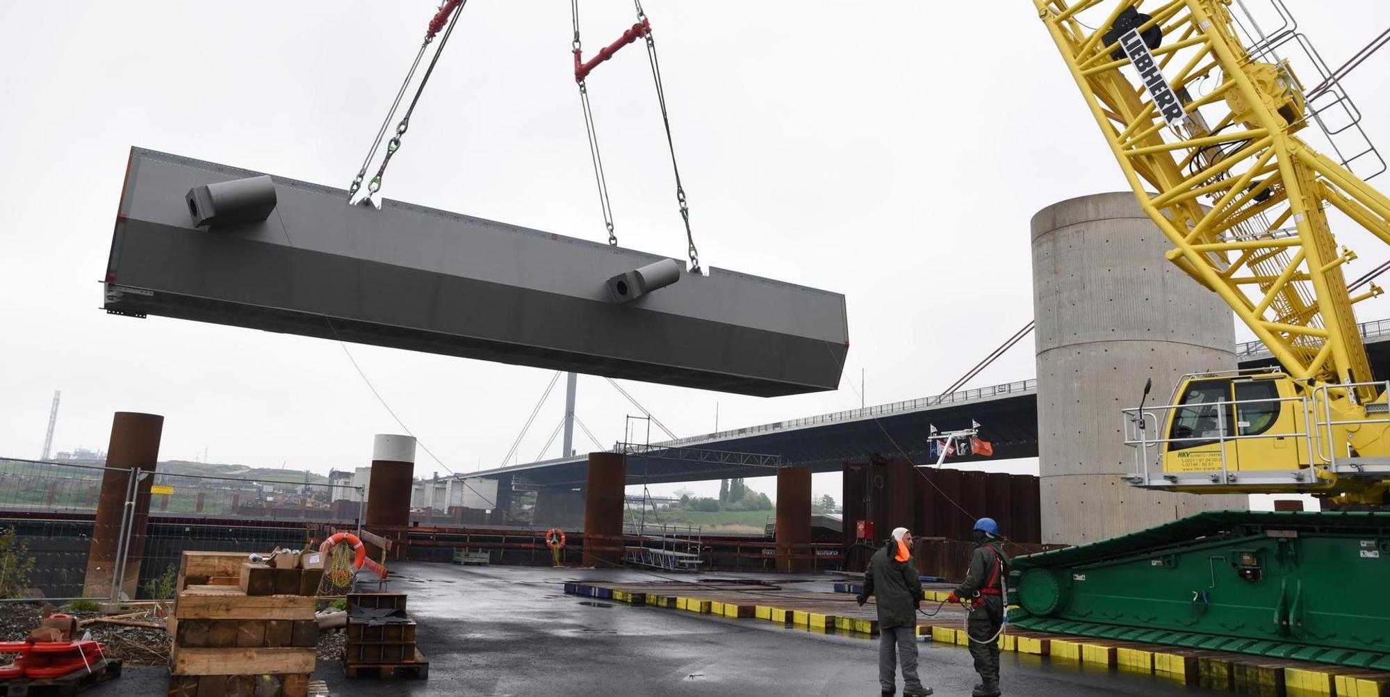 leverkusener brücke stahlteil001