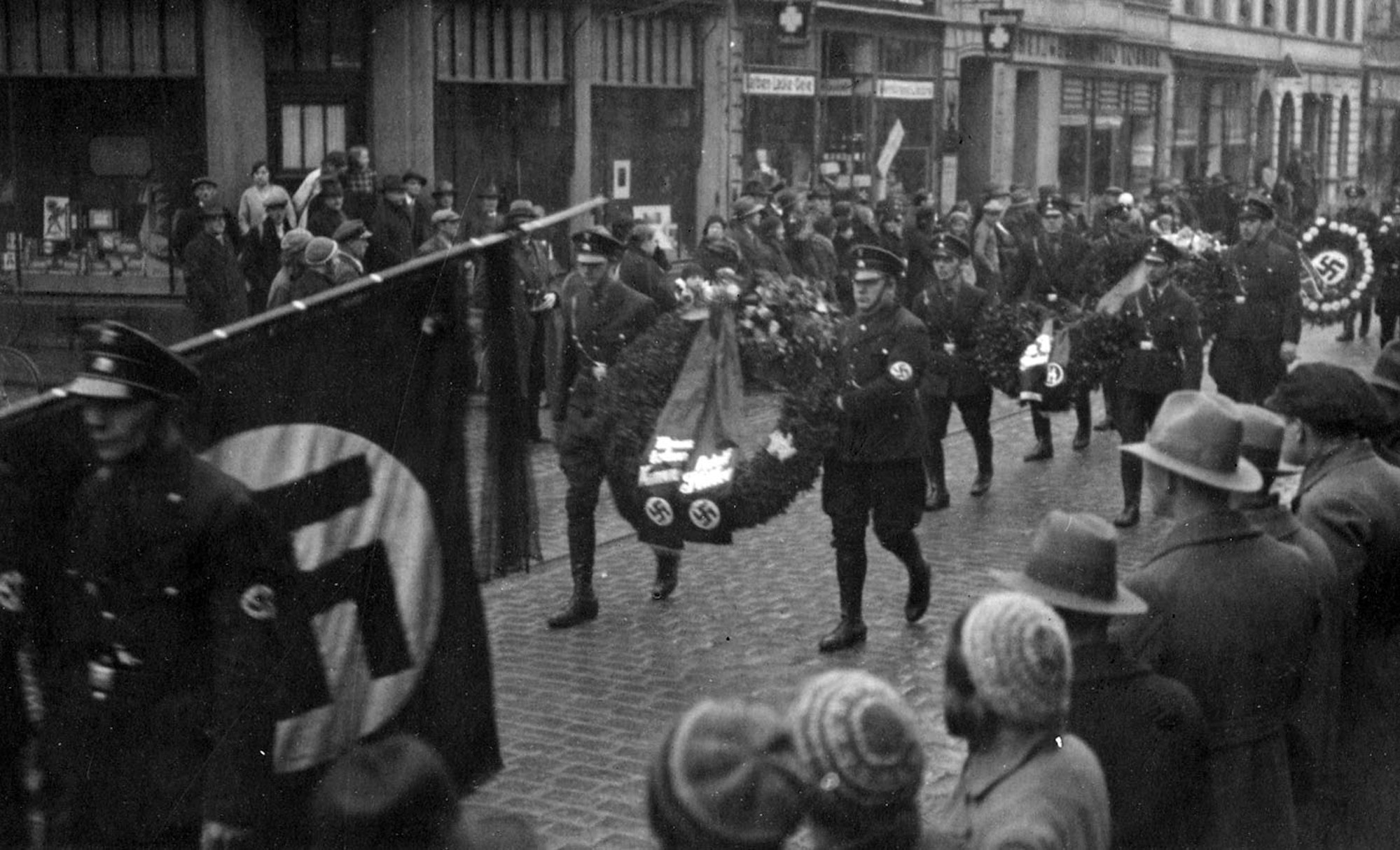 Nazi_Trauermarsch_Siegburg