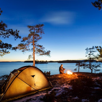 Zelt am See in Finnland