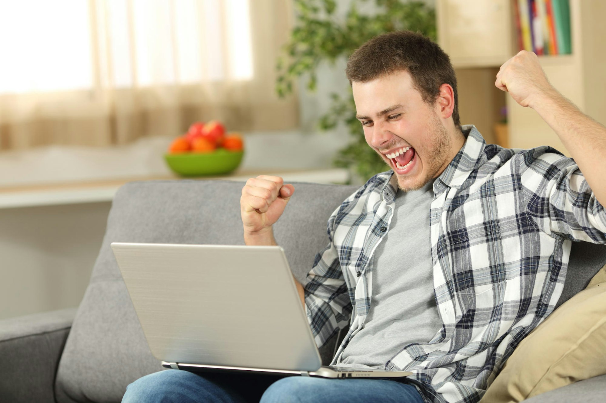 Man ComputerGettyImages-810598732