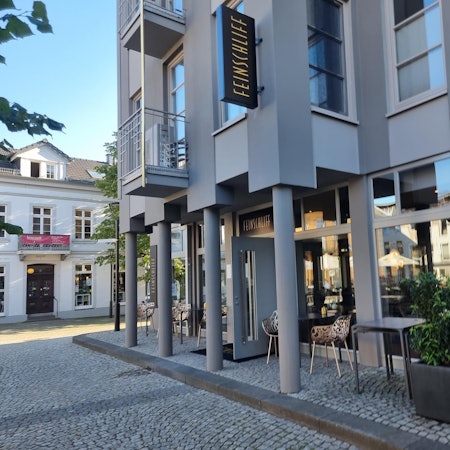 Feinschliff Henn Außen