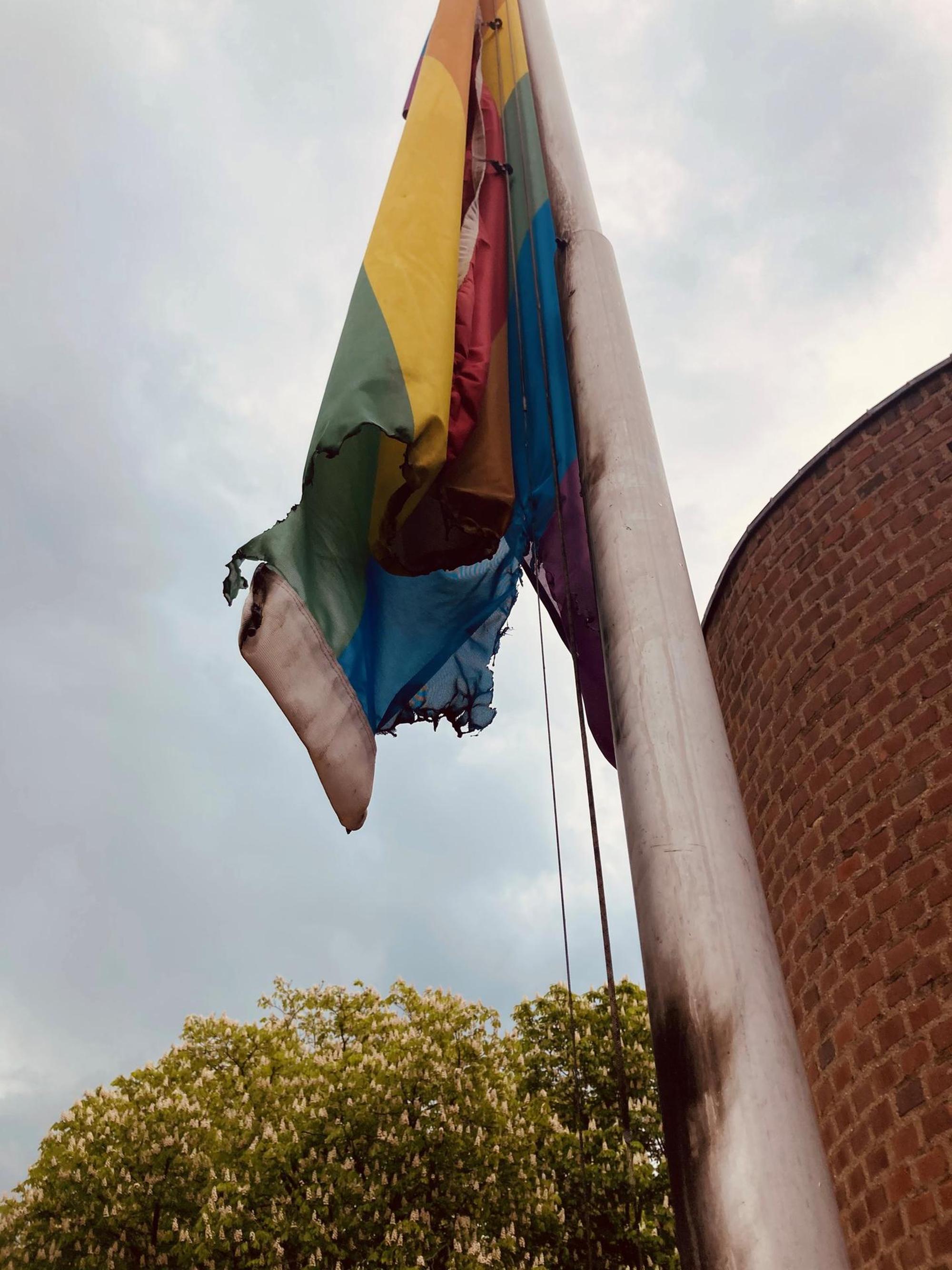 Verbrannte Flagge 2