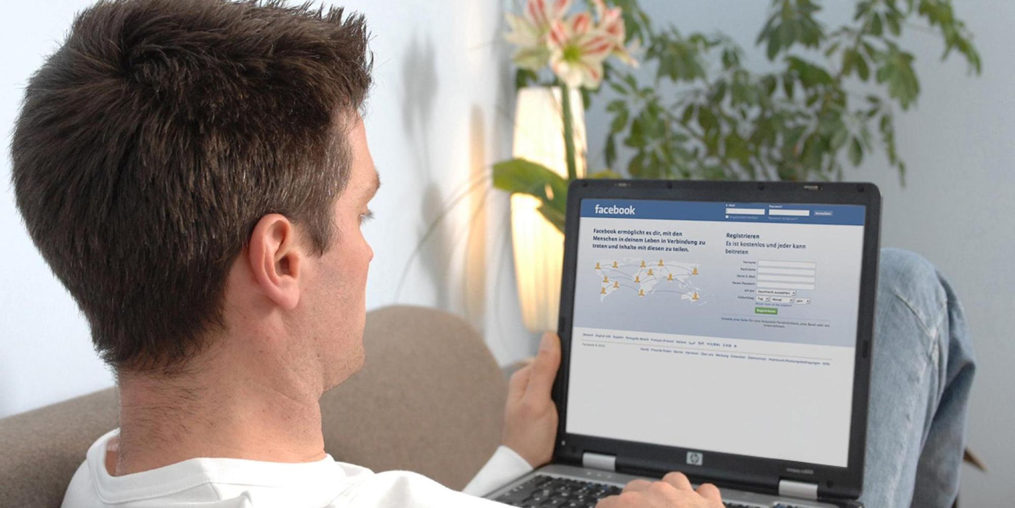 Facebook Mann Laptop