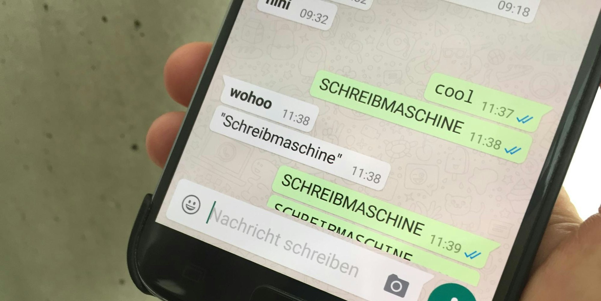 Whatsapp_BildKonversation verschiedene Schriftarten