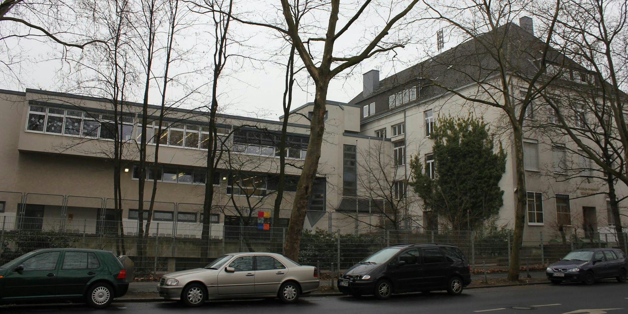 digas-107960997_MDS-KSTA-2012-03-01-7055467.71-31709356