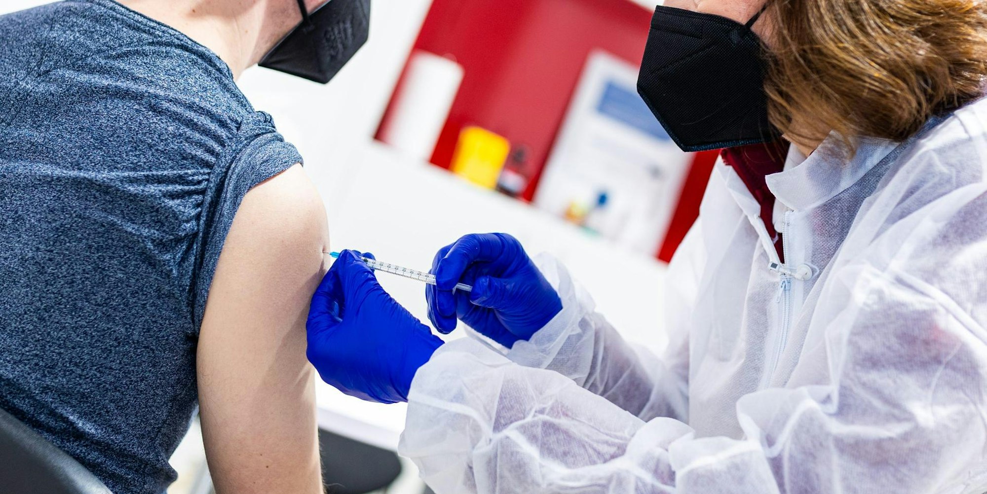 Ärztin Impfung 0222