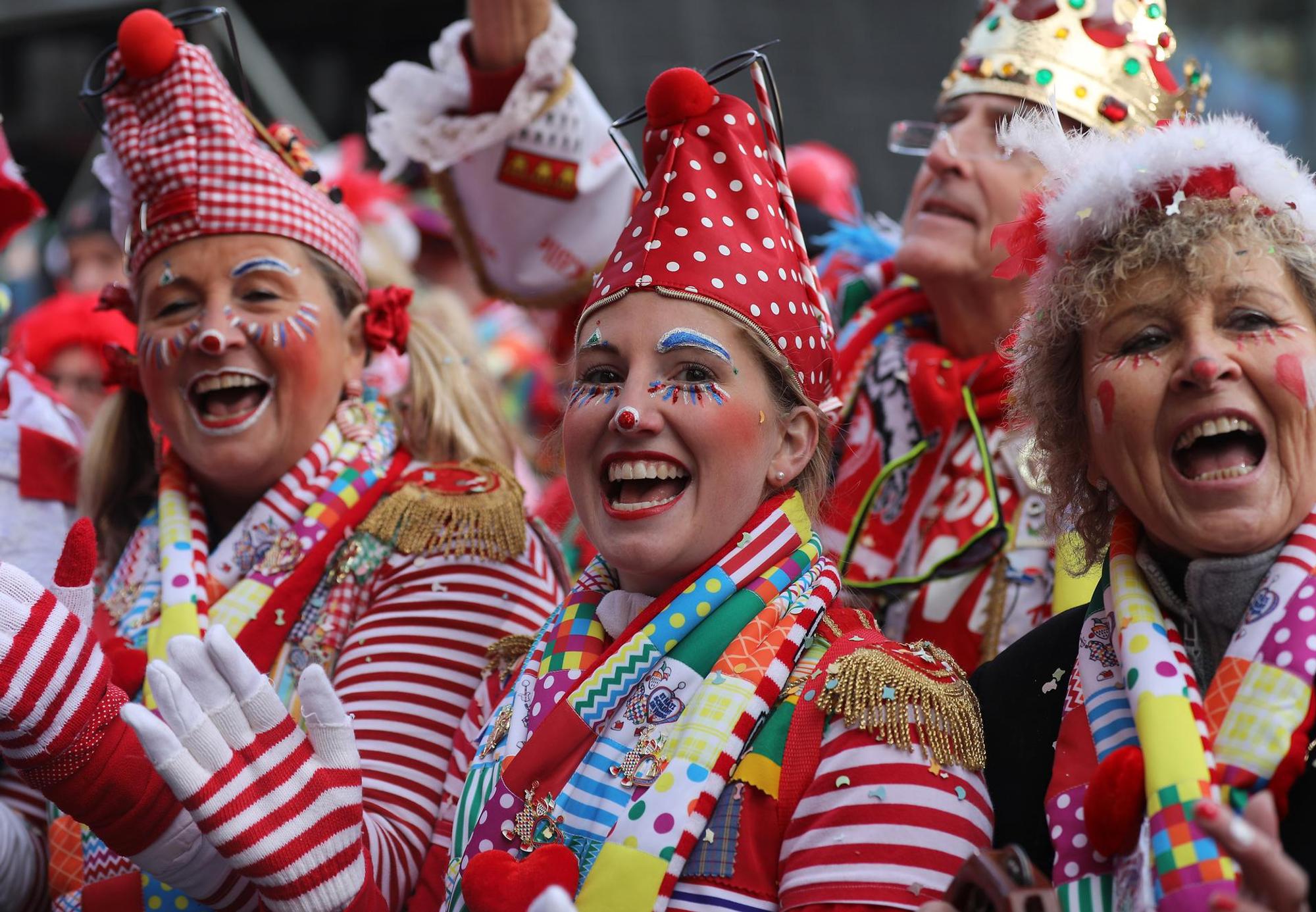 rot und weiß karneval 2