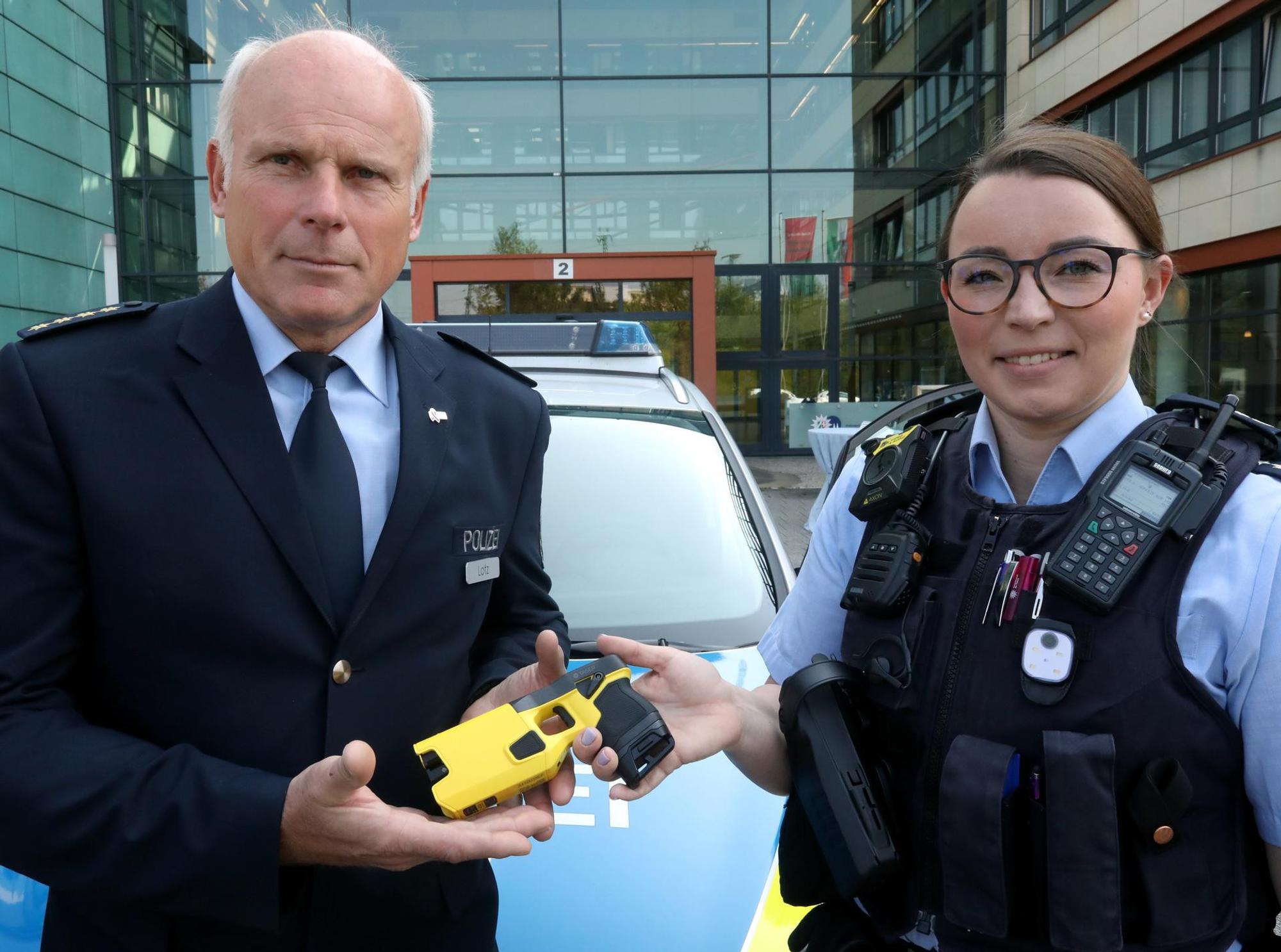 Taser 2