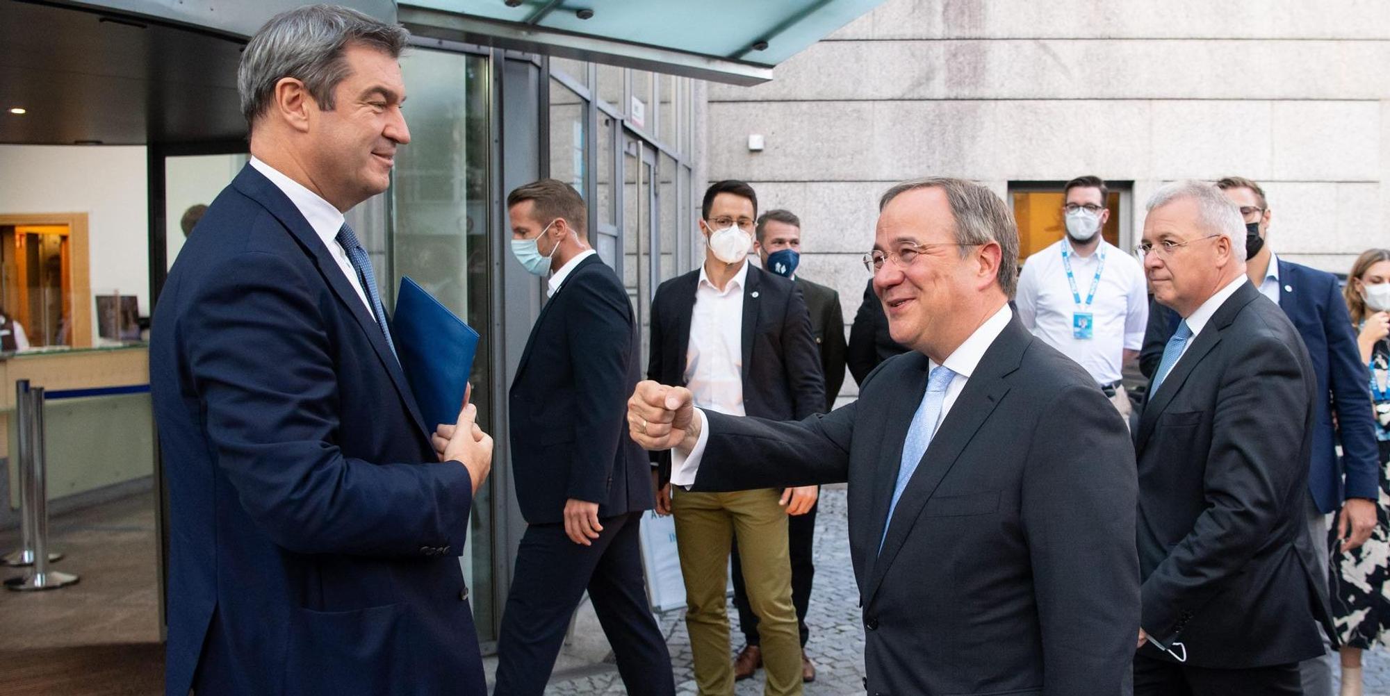 Söder Laschet Fistbump