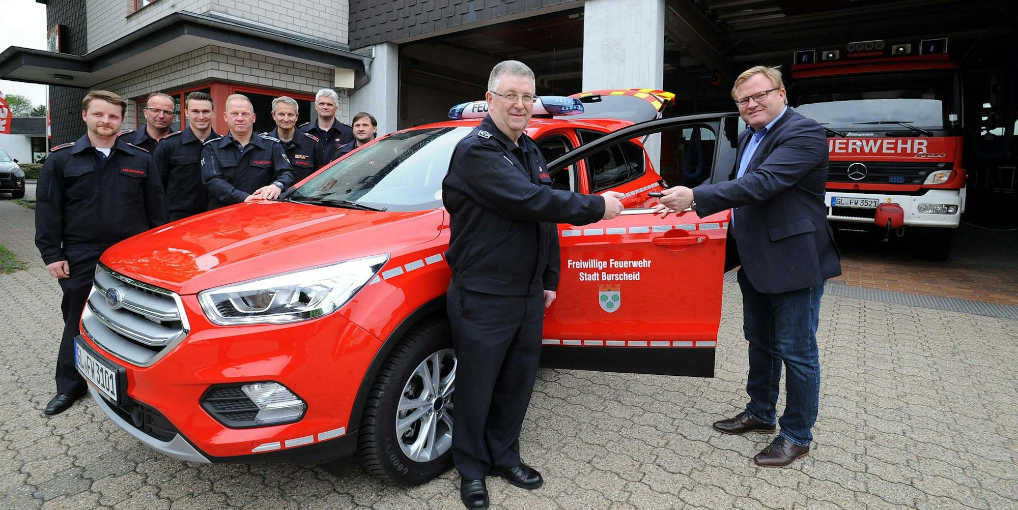 wu-feuerwehrfahrzeug-burscheid