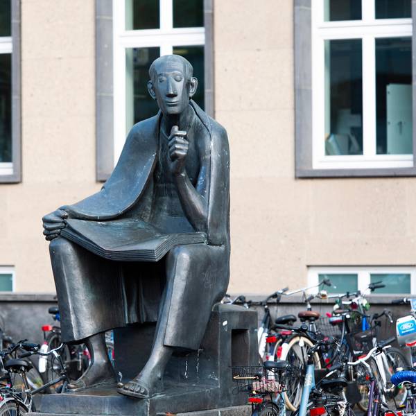 Uni Köln Weiser Albertus Magnus Hauptgebäude