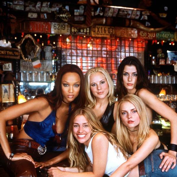 Coyotinnen aus dem Hollywood-Filnm Coyote Ugly (c) dpa