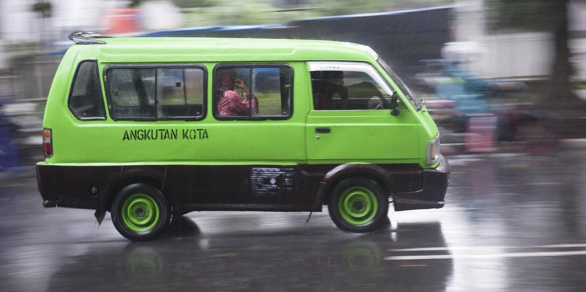 Jakarta Minibus Angkot IMAGO