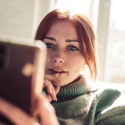 Frau_Smartphone