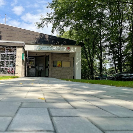 20220729-nip-ber-tc-grün-weiß-umbau-1