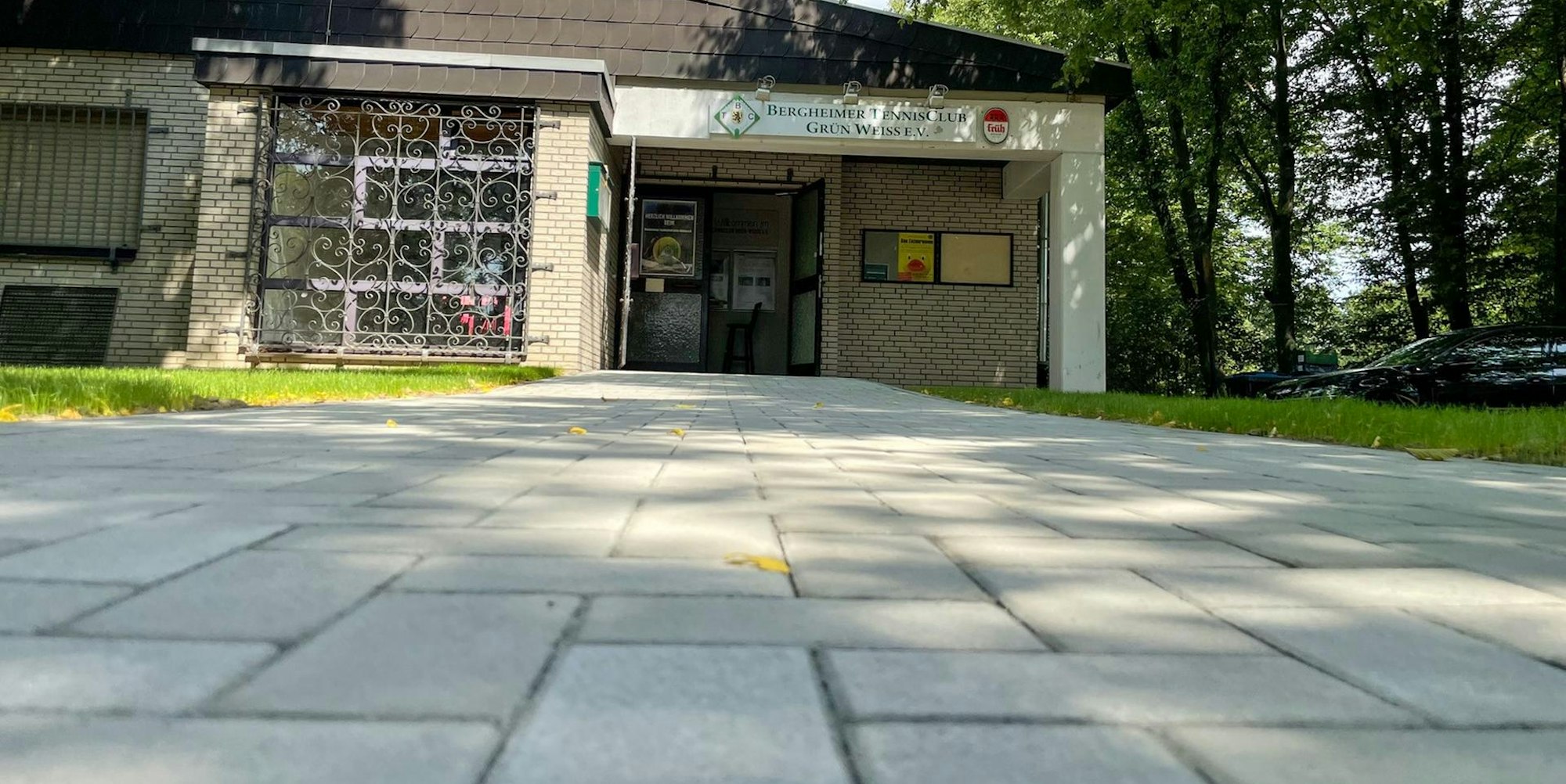 20220729-nip-ber-tc-grün-weiß-umbau-1