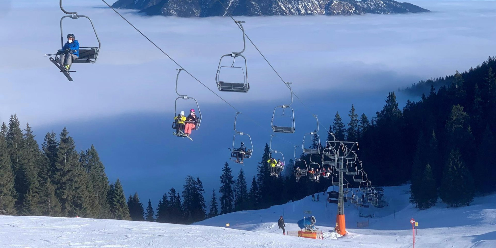 Symbolbild Winterurlaub Corona