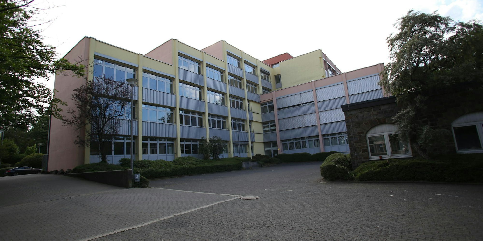 Lindengymnasium_Lindenforum_Aula_THG_2