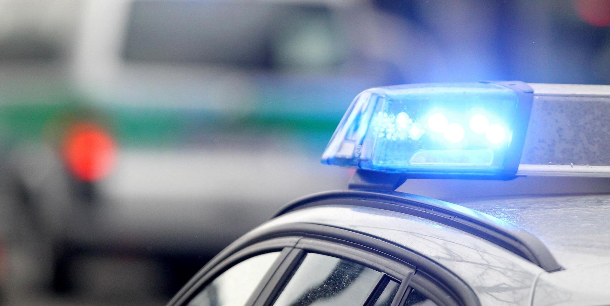 Polizei Blaulicht Symbolbild dpa