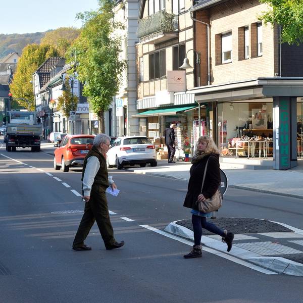 Fußgänger in Overath