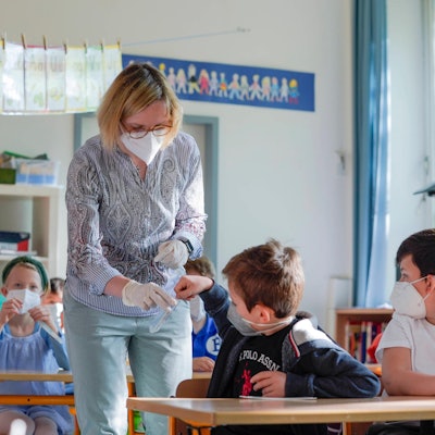 Lolli-Test Schule Grundschule Imago