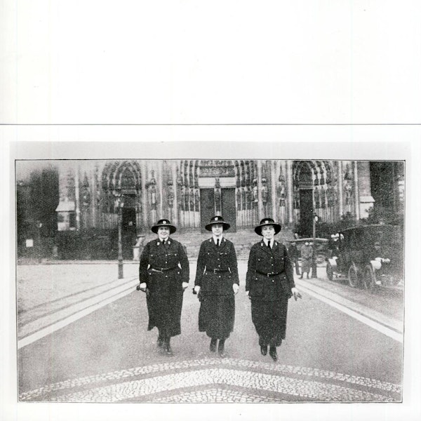 Erkens Wohlfahrtspolizei in Uniform