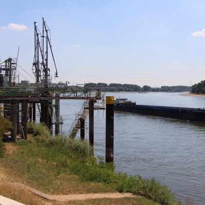 Niederkassel_Rheinufer