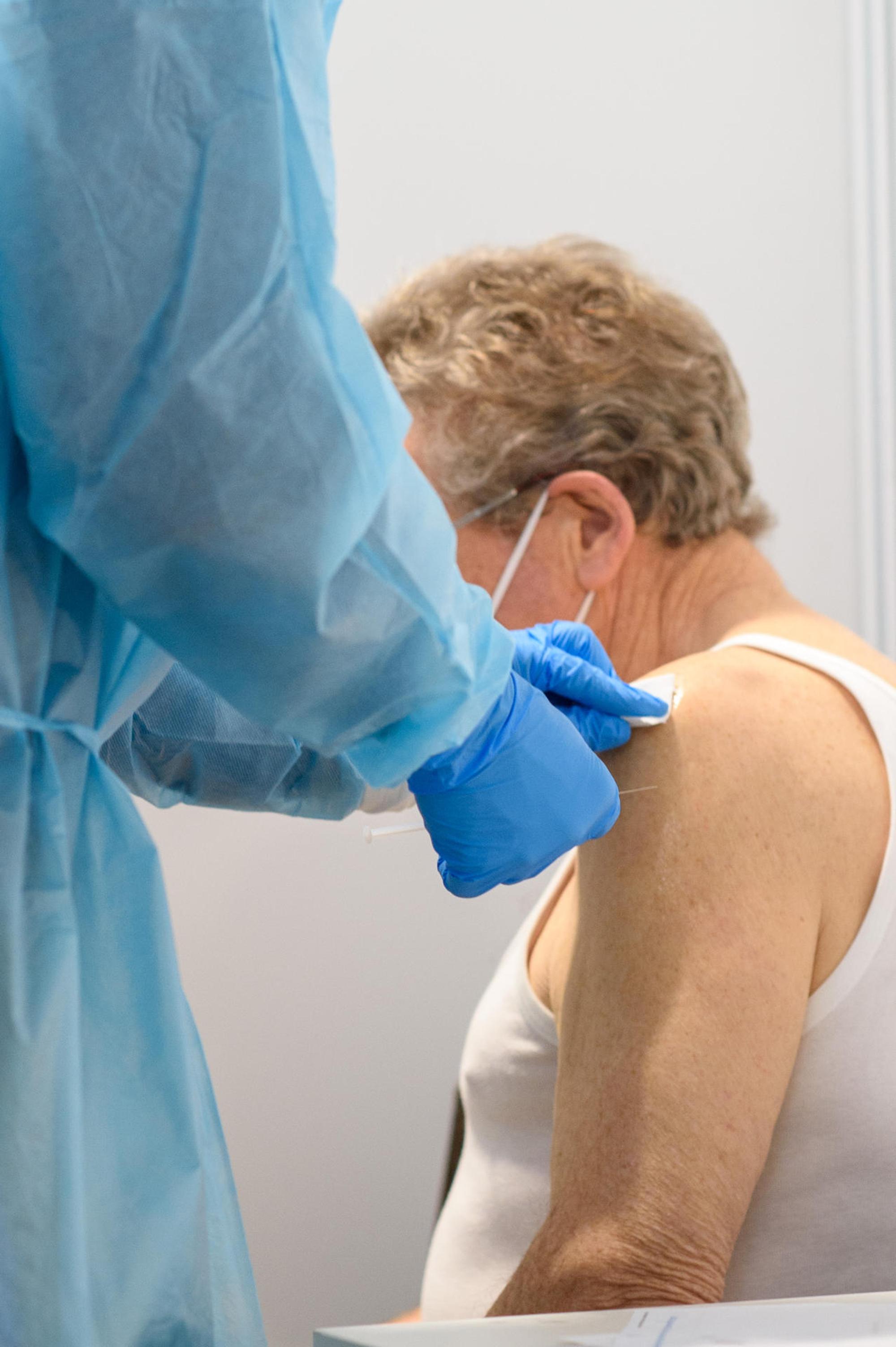 Coronavirus_Impfzent_68219368