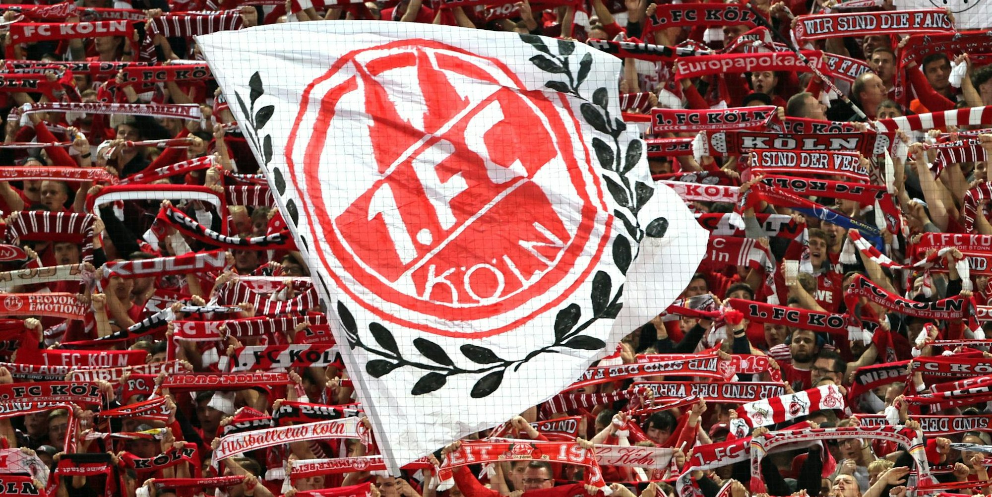 FC Fans UECL 150922 (2)