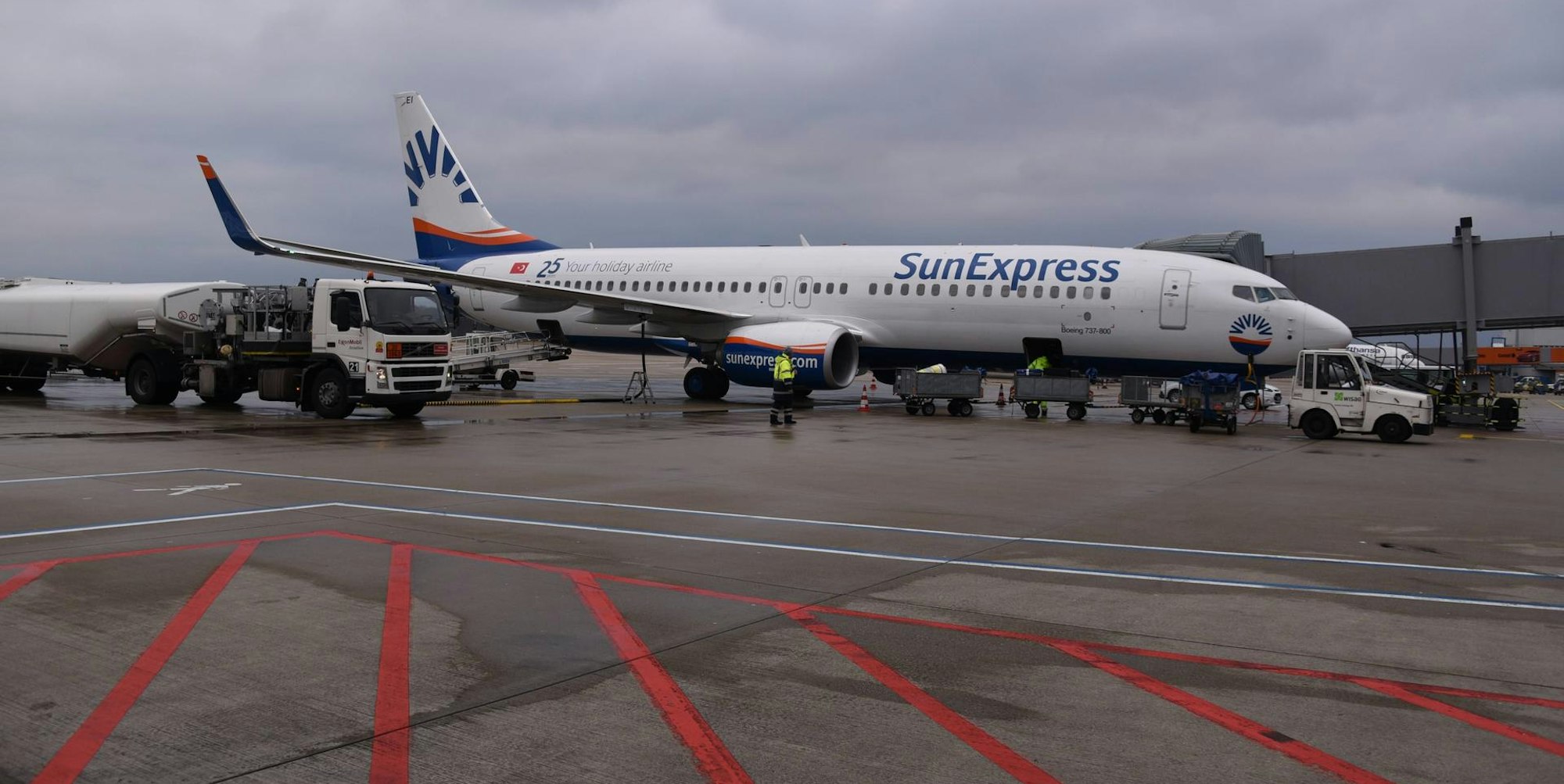 SunExpress IMAGO KölnBonn 021022