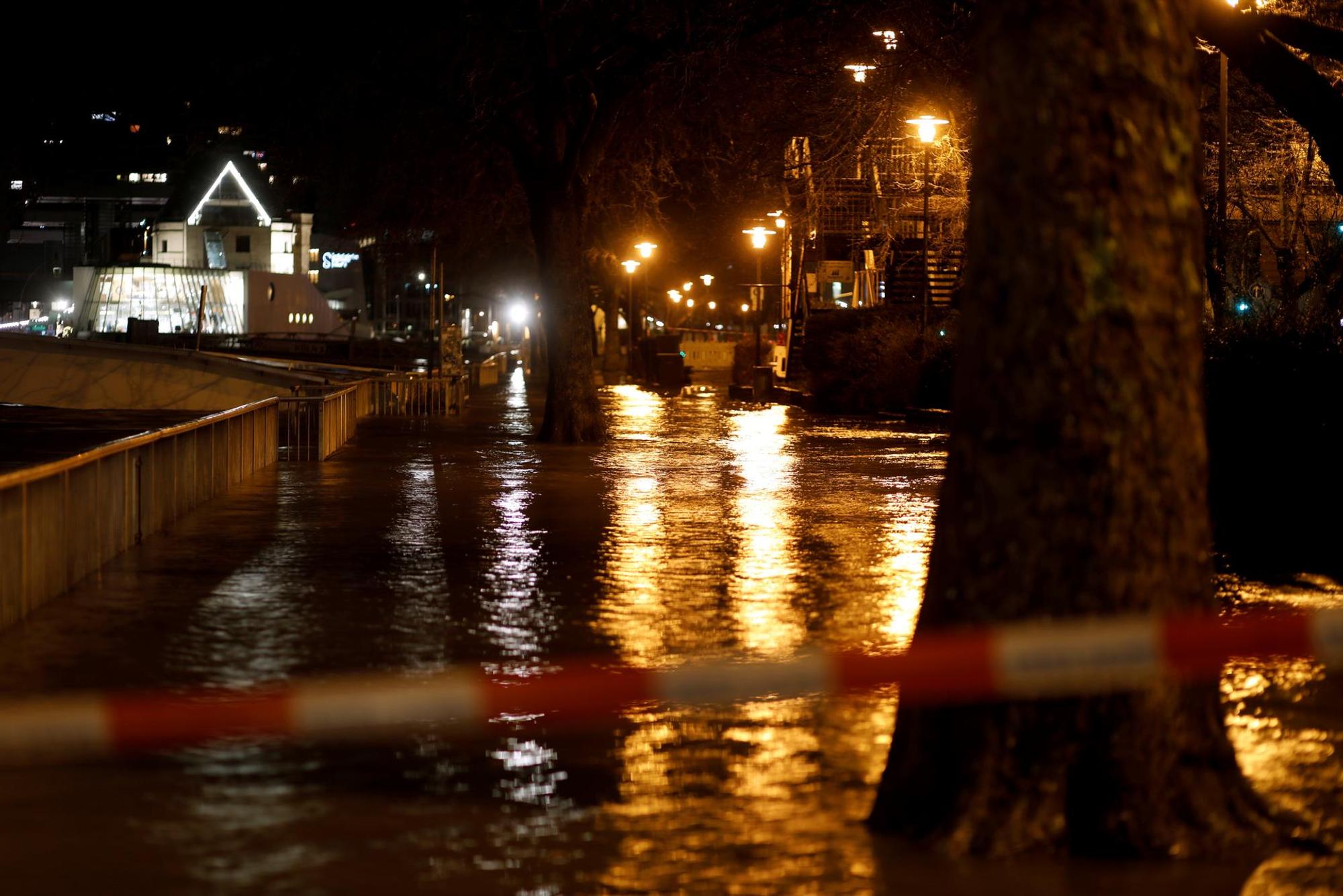 Rhein Hochwasser Dienstagnacht