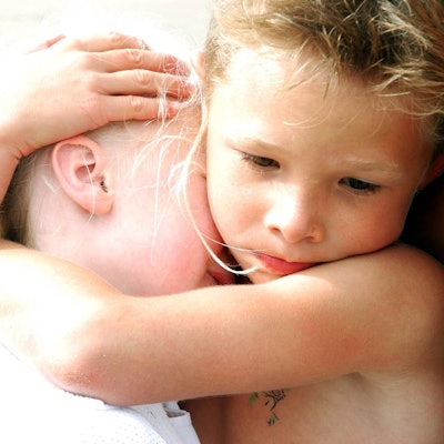 Kinder Geschwister Trauer Trost