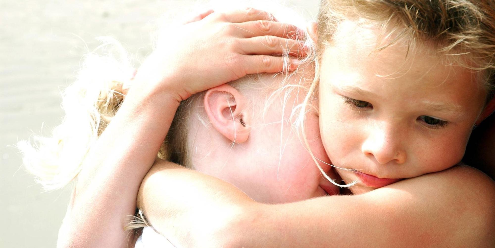 Kinder Geschwister Trauer Trost