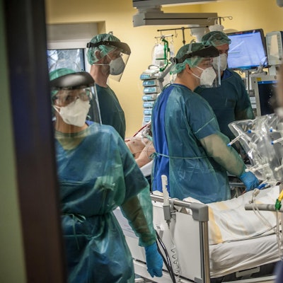 intensivstation_corona-_LE-leverkusen19042021ALF_0283