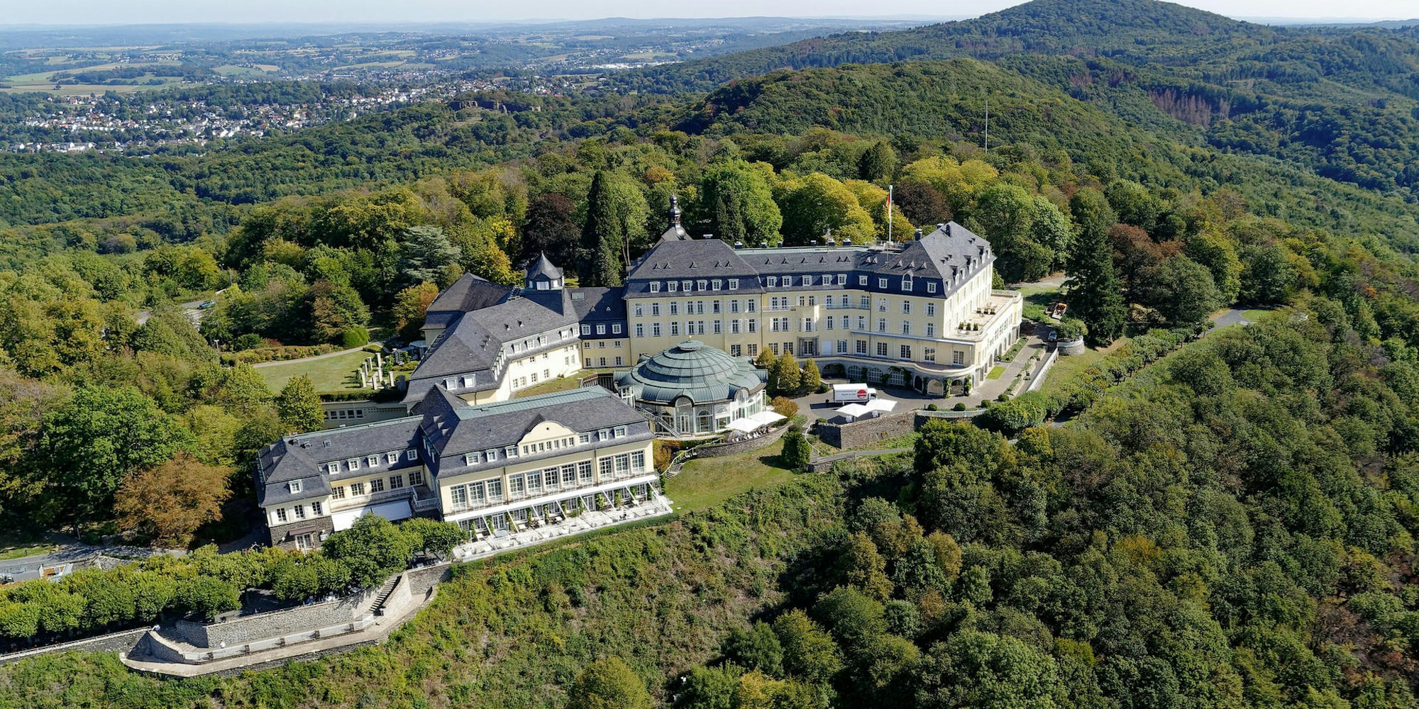 LegendäreHotels_Hotel_Petersberg_Luftaufnahme_2108