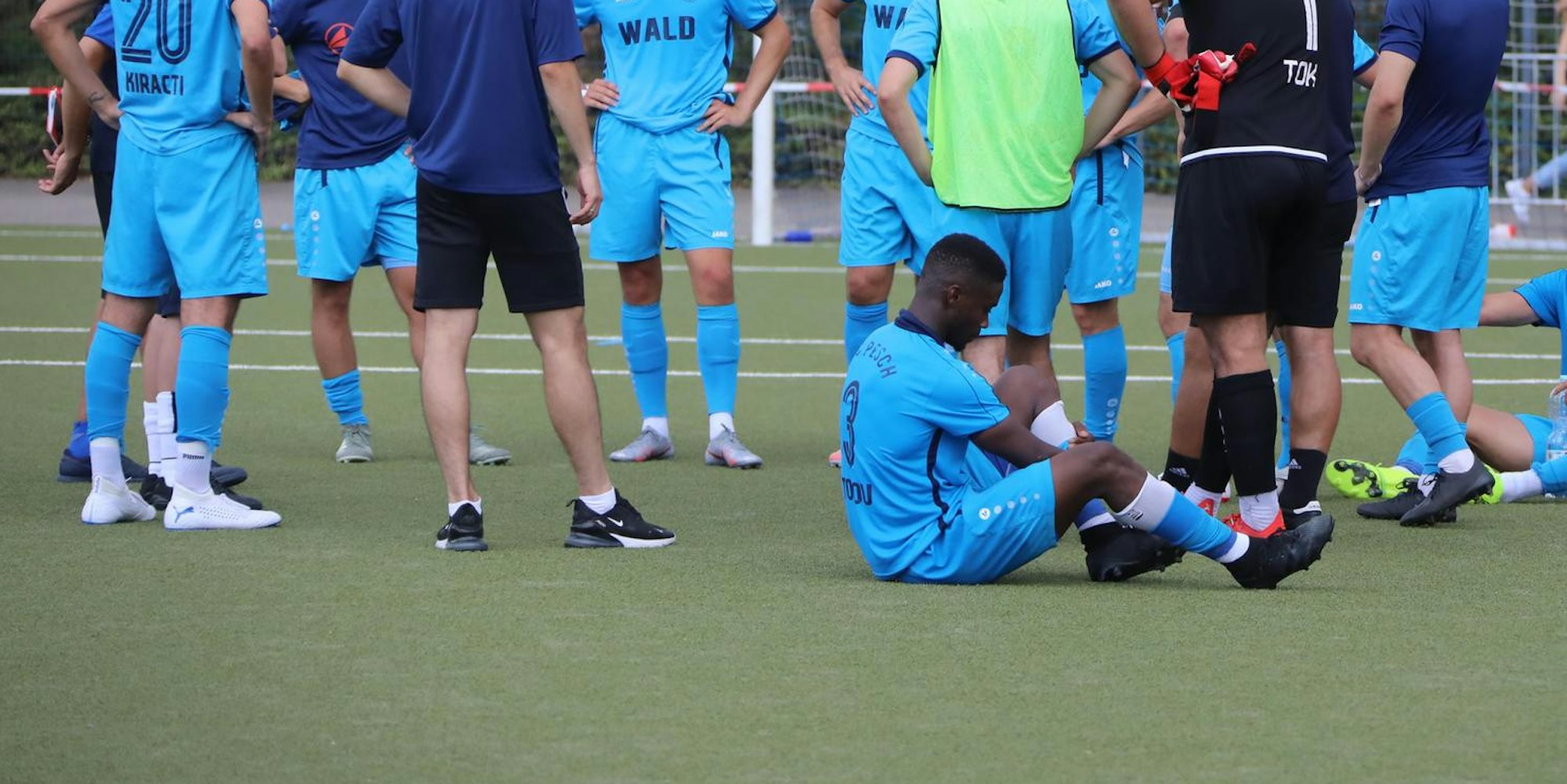 B935C3B8-10C5-4759-A12D-ECCC8C3CDEA3