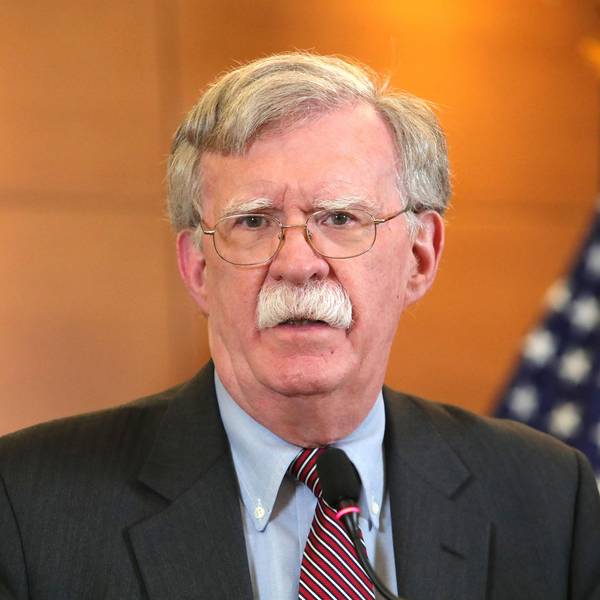 John Bolton spricht.