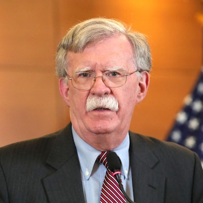 John Bolton spricht.